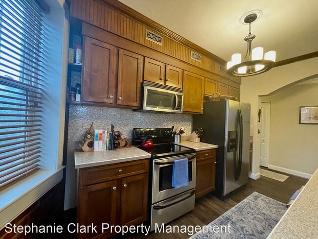 Building Photo - 3 br, 2 bath House - 1311 Colonial Avenue #3