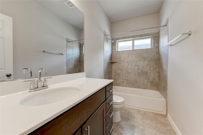 Building Photo - 153 Nogalito Wy