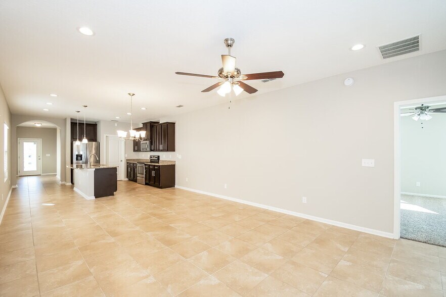 Building Photo - 4120 Grayfield Ln