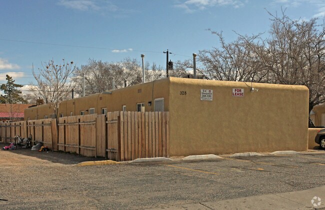 Building Photo - 328 Rhode Island St NE