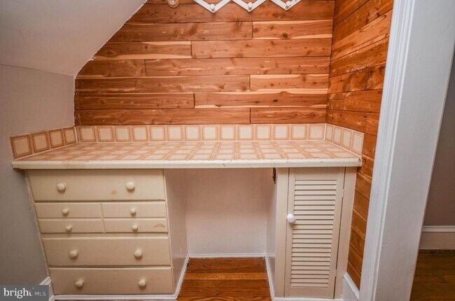 Building Photo - 7205 46th St