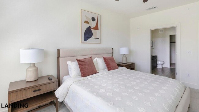 Building Photo - 5200 White Settlement Rd