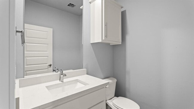 Building Photo - 213 Olde Ml Ct