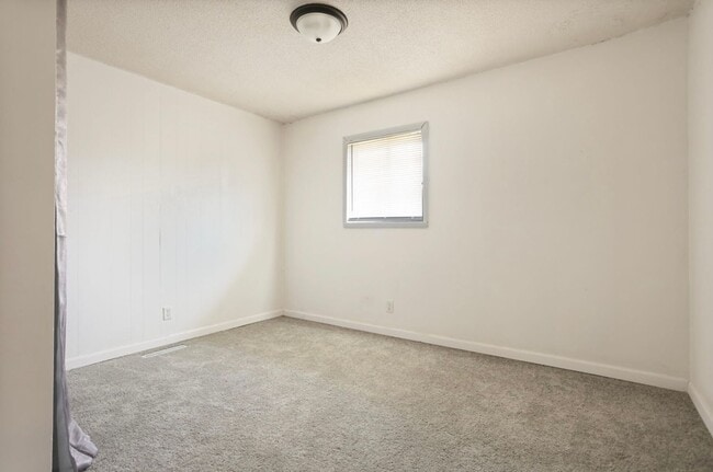 Building Photo - 4149 Hiland St