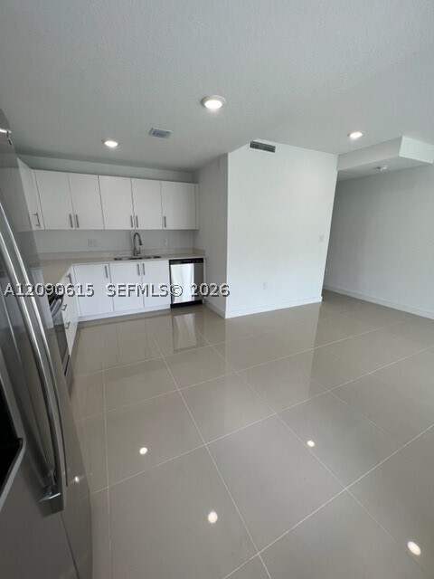 Building Photo - 25867 SW 145th Ave