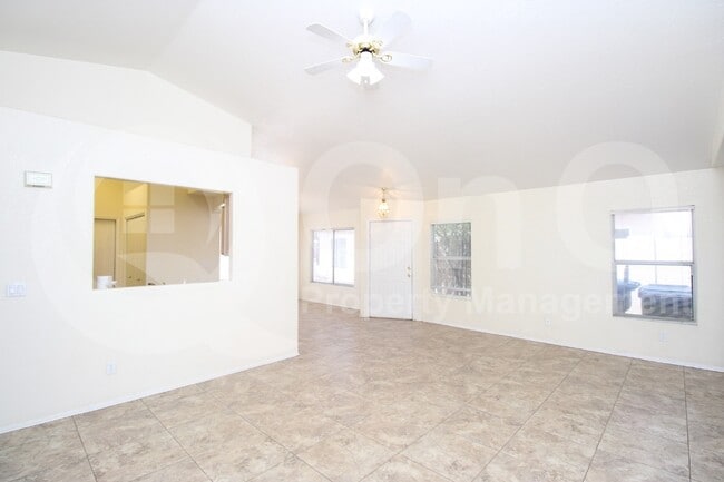 Building Photo - 2316 E Kelton Ln