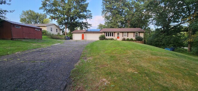 Primary Photo - 11155 Portage Rd
