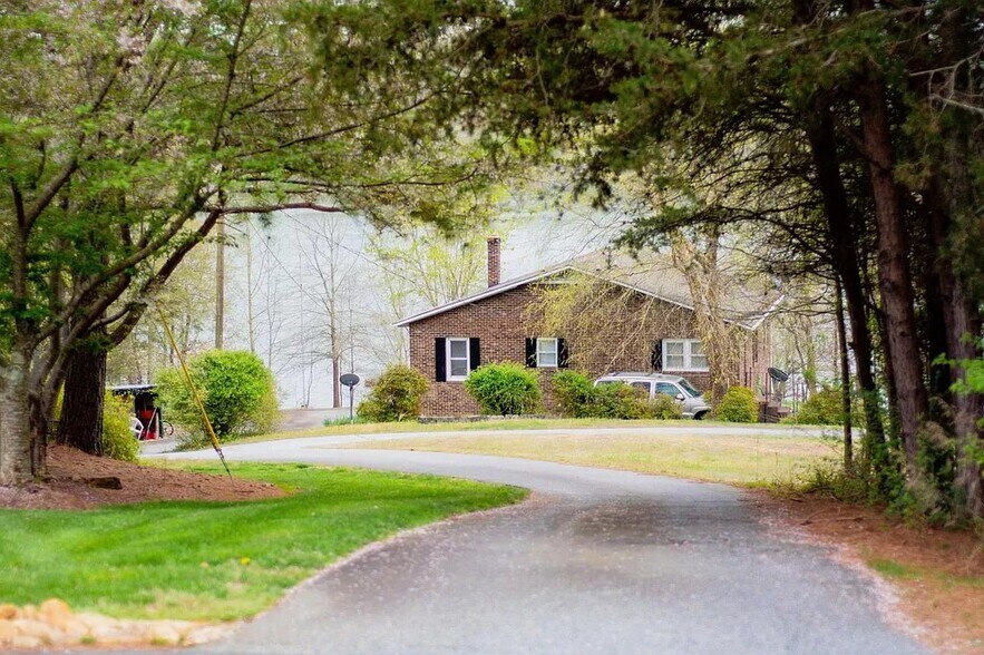 Building Photo - 167 Pier Point Dr