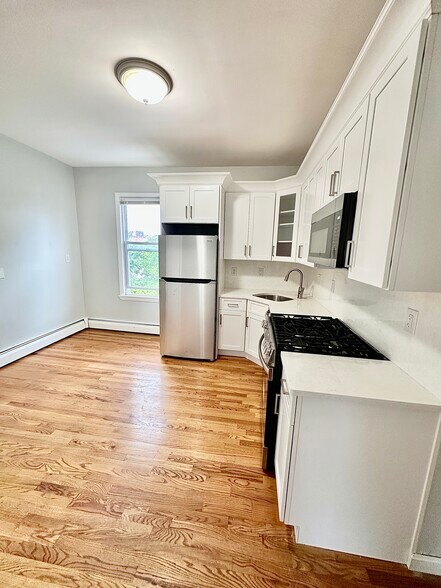 Building Photo - 5 Buckley Ave