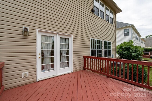 Building Photo - 11520 McGinns Trace Ct