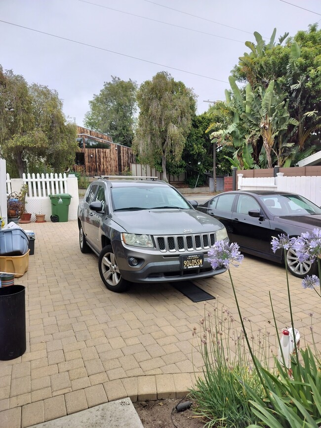 Front Parking - 1319 Walgrove Ave