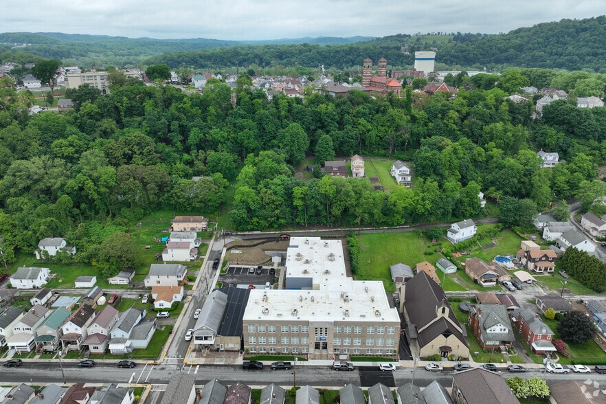 Aerial Photo - Morning Sun Senior Lofts