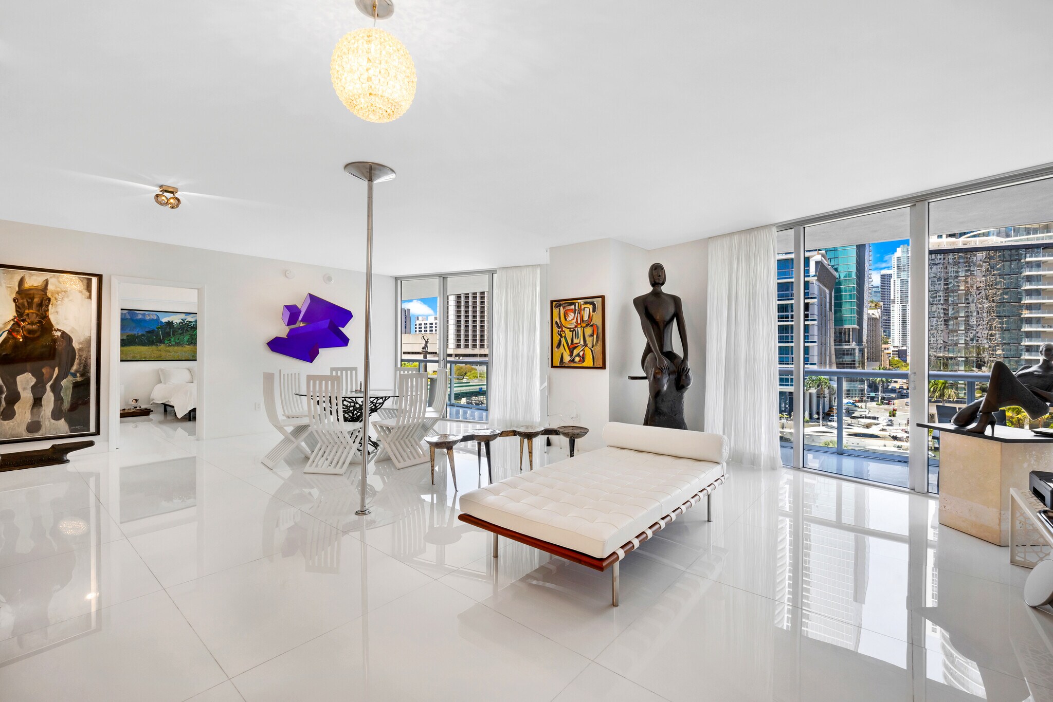 Building Photo - 475 Brickell Ave