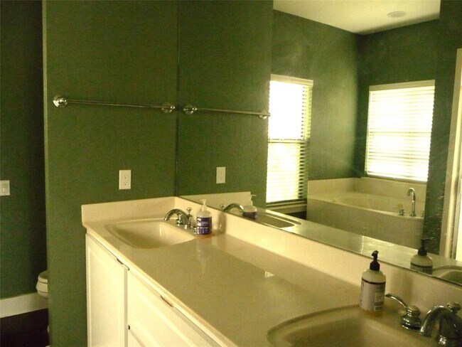 Building Photo - 2900 Mt Sharp Rd