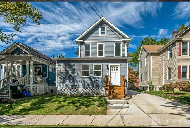 Primary Photo - 307 Wayne St