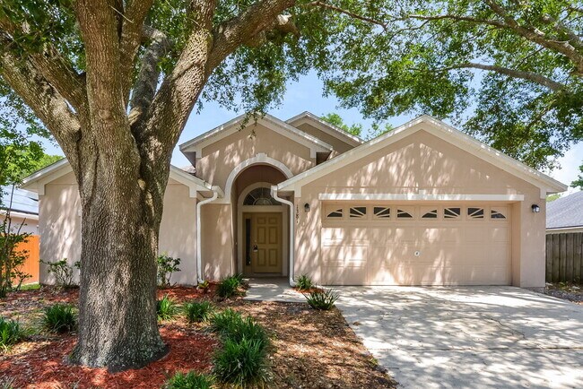 Primary Photo - 1381 Winged Foot Dr