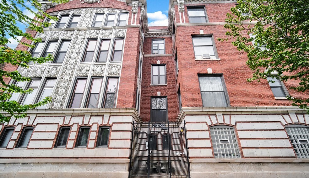 Building Photo - 5132 S Drexel Ave