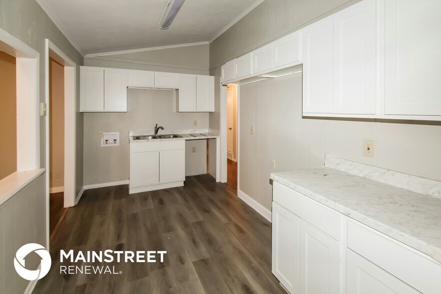 Building Photo - 2887 Landview Cove