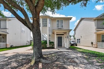 Building Photo - 18915 S Lyford Dr