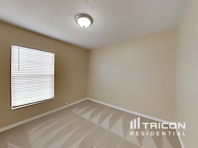 Building Photo - 1583 Naples Cir