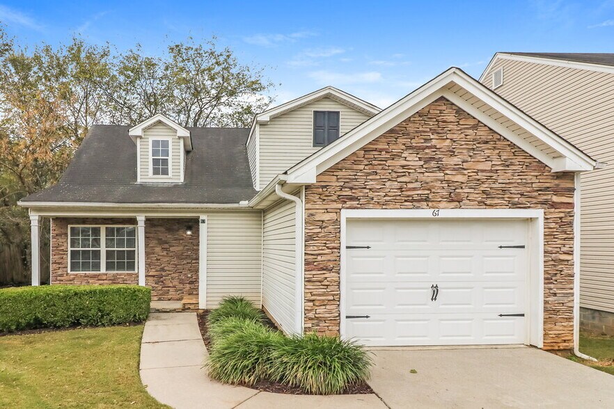 Primary Photo - 67 Middlebrook Dr