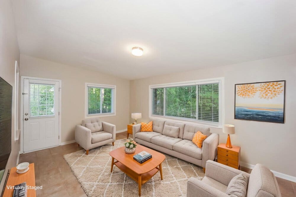 Building Photo - 135 Tanglewood Dr