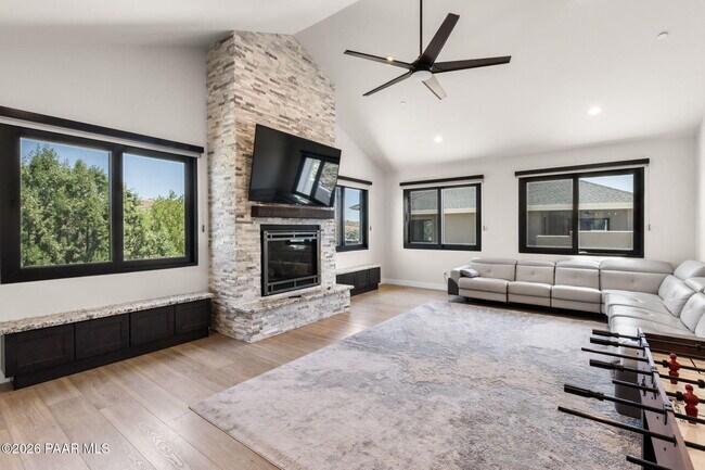 Building Photo - 1020 Sunrise Blvd