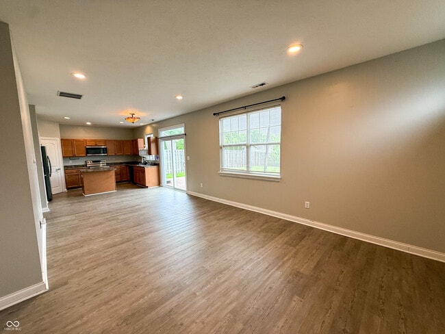 Building Photo - 8836 Kipling Dr