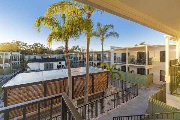 Building Photo - 115 S Lois Ave