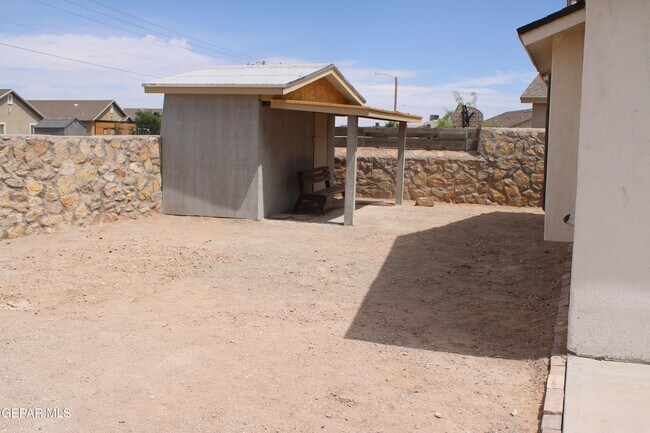 Building Photo - 11673 Flor Celosia