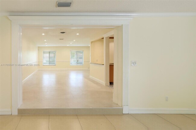 Building Photo - 8870 SW 86th St