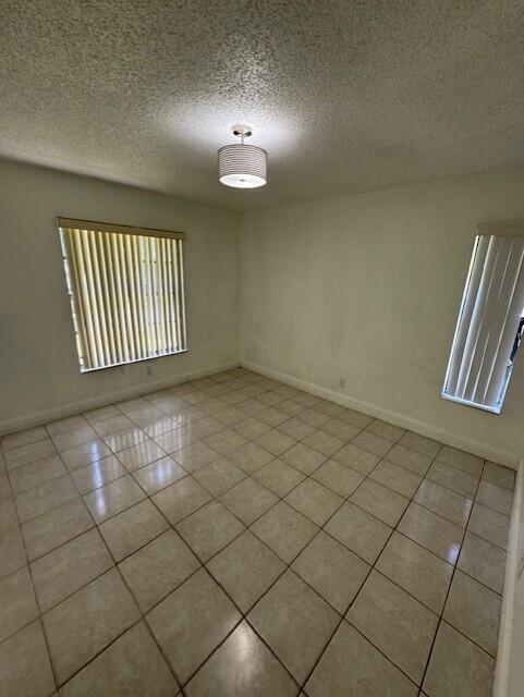Building Photo - 4355 Royal Banyan Way