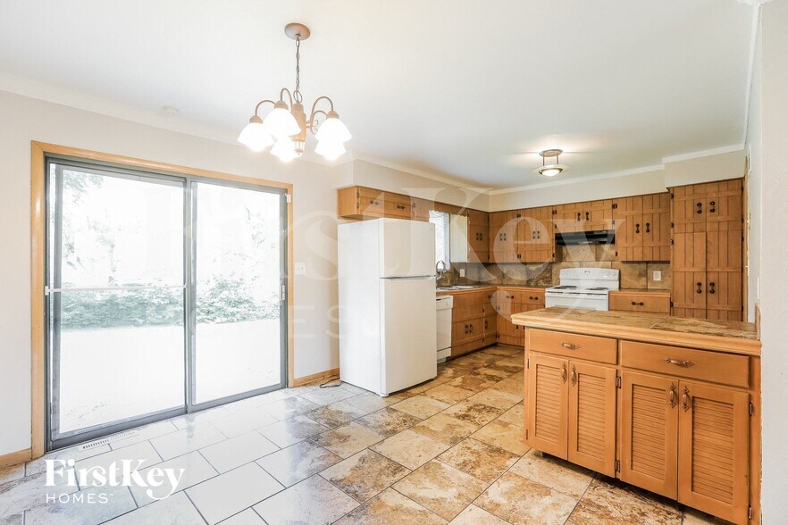 Building Photo - 8304 Hunter