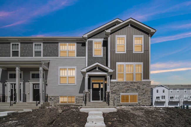 Building Photo - 25708 W Yorkshire Dr