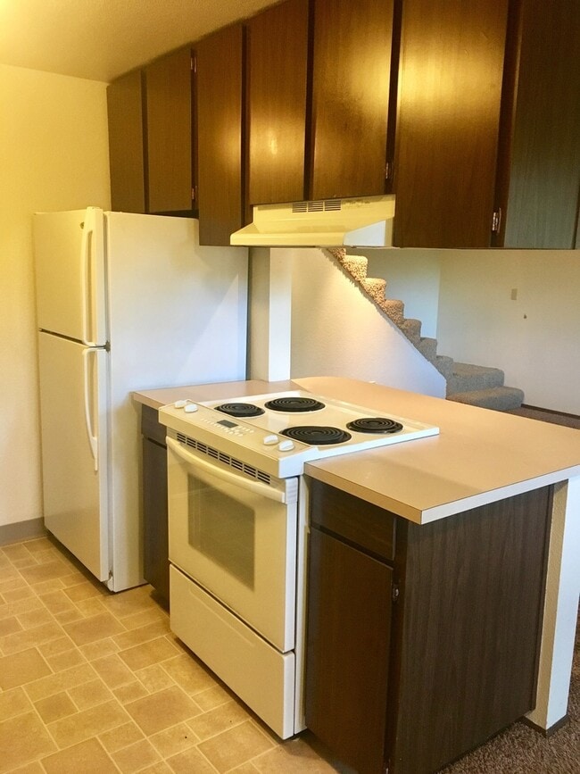 Building Photo - Great 2BD 2-Story Condo in Fantastic Casca...