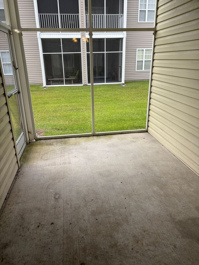 Building Photo - 3-Bedroom, 2-Bedroom Condo