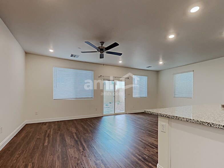 Building Photo - 330 Timber Kate Pl