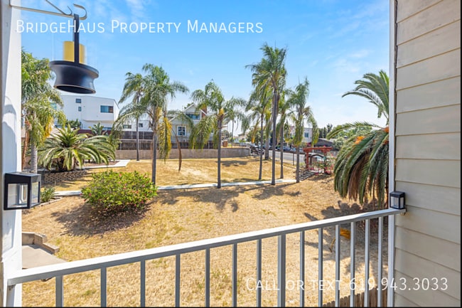 Building Photo - 2650 Broadway-212