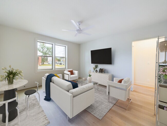 Primary Photo - 2 E Sunset Ave