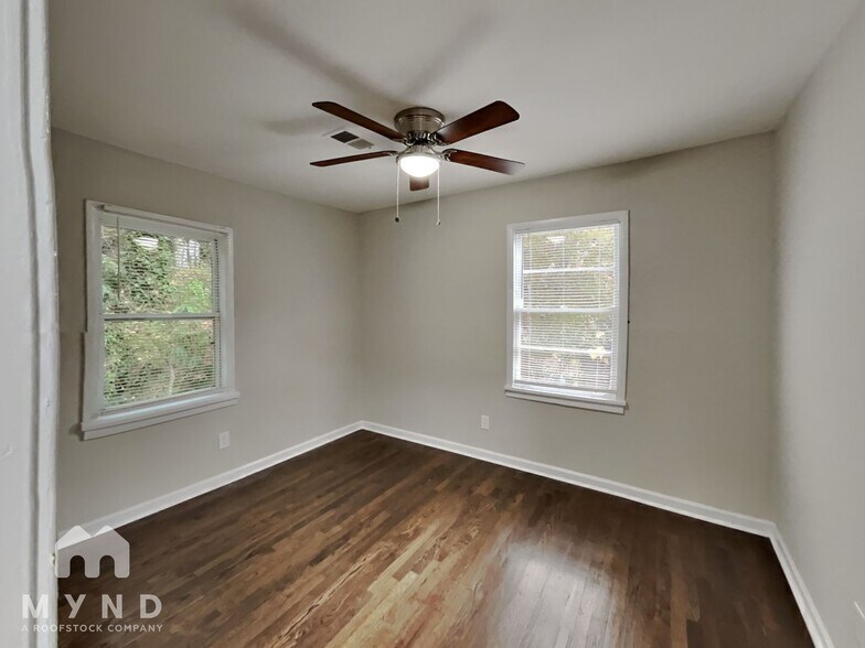 Building Photo - 3563 Bolfair Dr NW