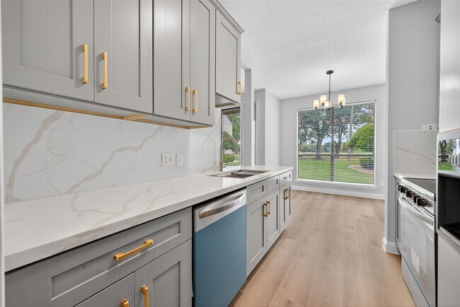 Building Photo - 8205 Sands Point Dr