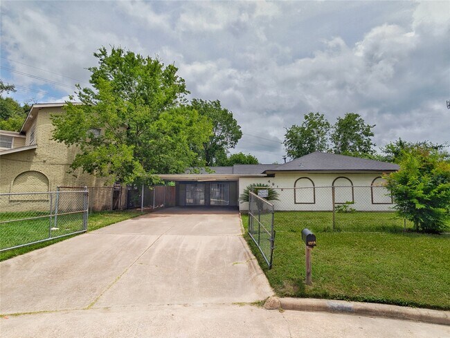 Building Photo - 4919 Connorvale Rd