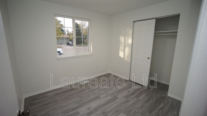 Building Photo - 15559 E Bates Ave