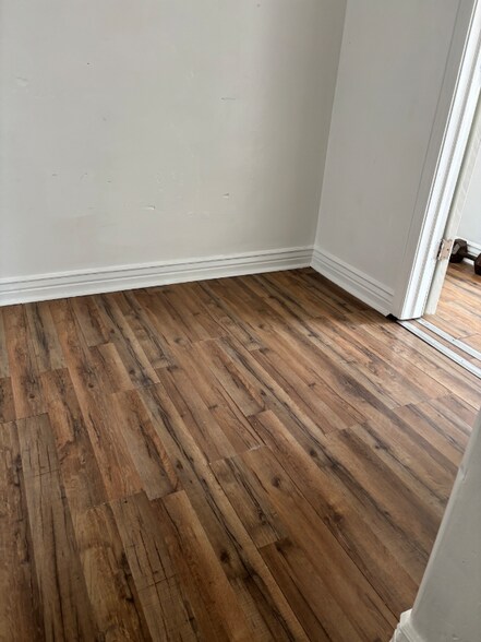 Building Photo - 4532 GreystockCr