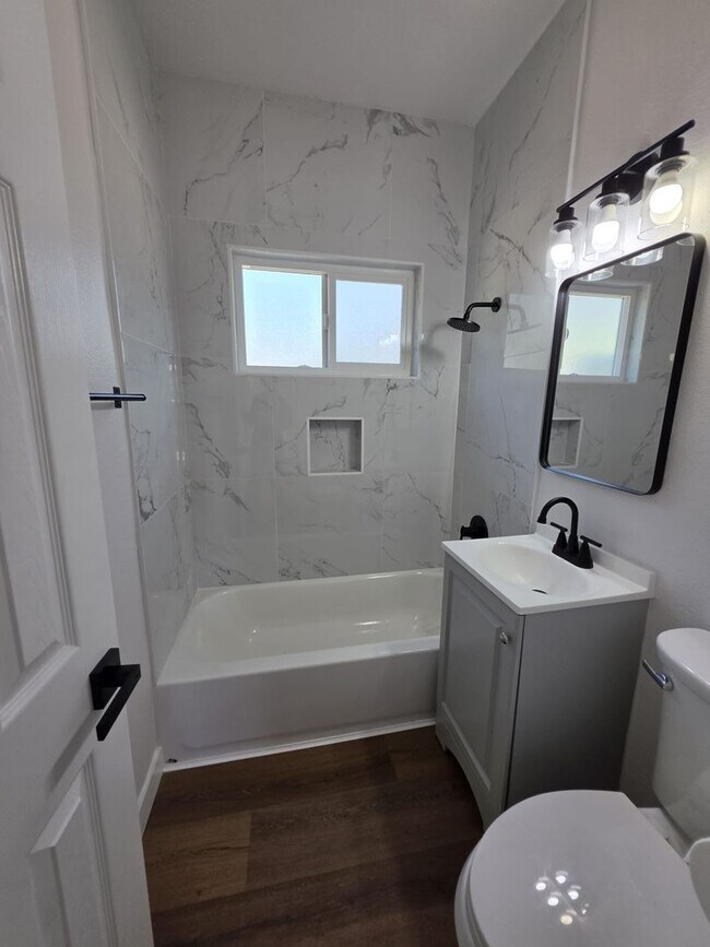 Building Photo - 3260-64 Steel Steet