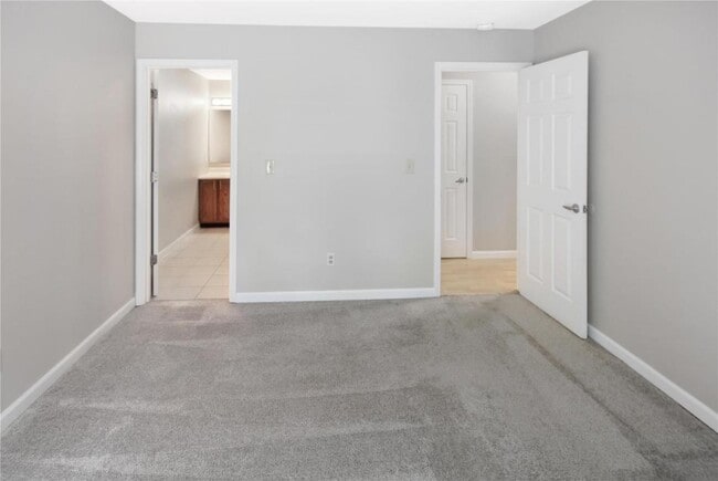 Building Photo - 17048 Sandalwood Creek Dr