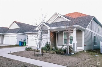 Building Photo - 5916 Hopkins Dr