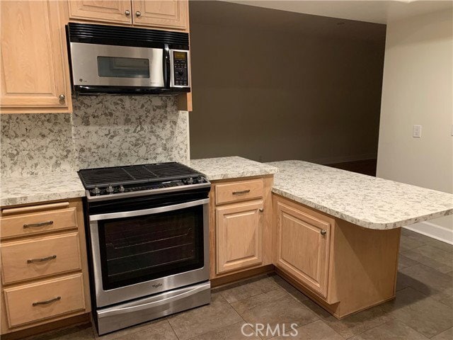 Building Photo - 292 Alpine St