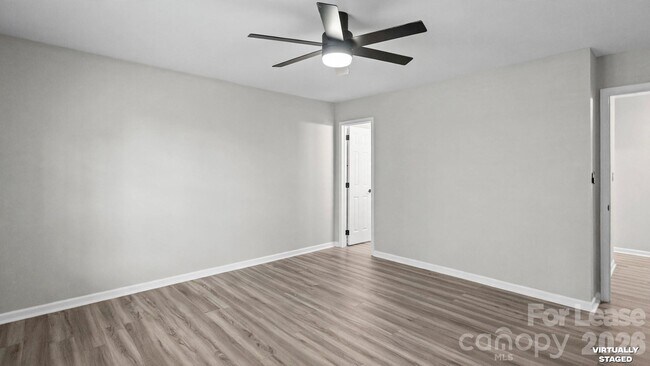 Building Photo - 3320 Whitebridge Ln