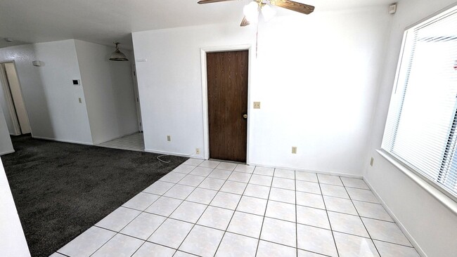 Building Photo - 3 Bedroom 2 Bath Home on Large Corner Lot